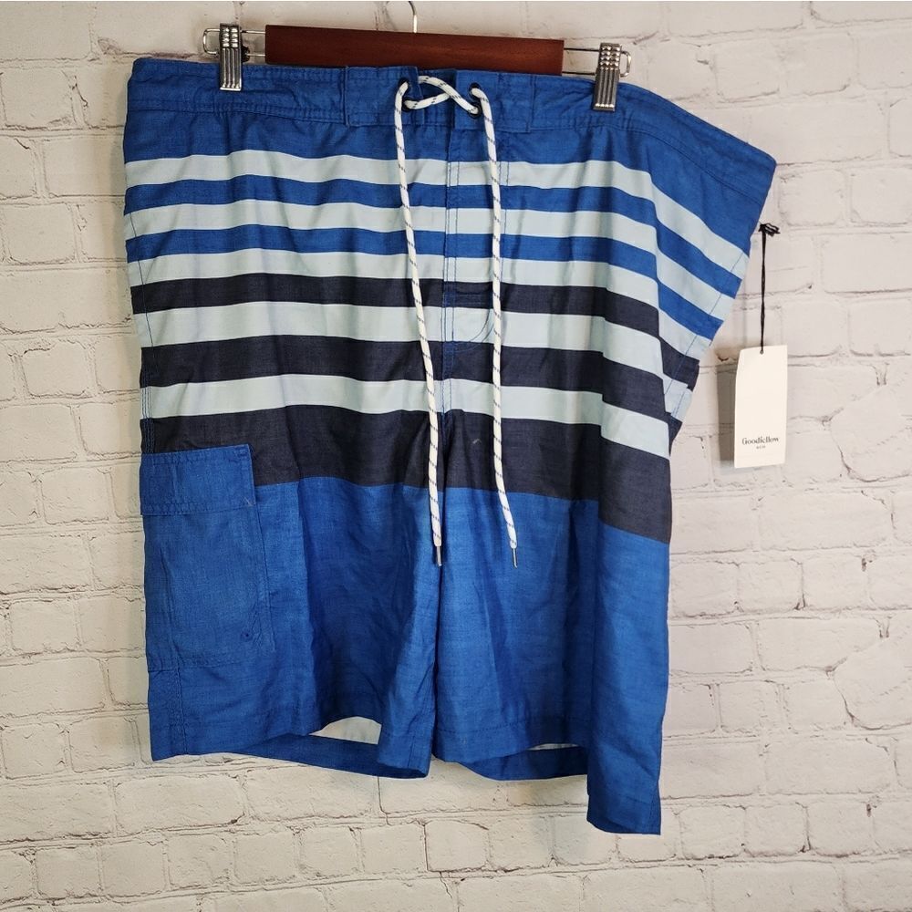 Men's Goodfellow & Co board shorts, size XL